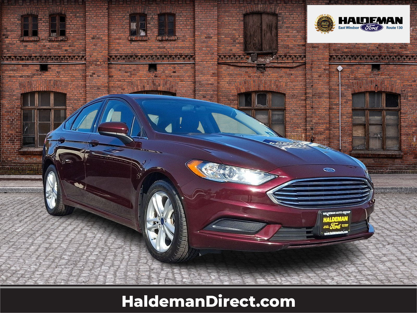 Used 2018 Ford Fusion SE w/ Fusion SE Technology Package FWD image 1