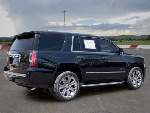 Used 2016 GMC Yukon Denali w/ Open Road Package AWD/4WD image 3