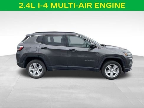 Used 2022 Jeep Compass Latitude image 6