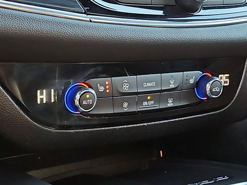 Certified 2023 Buick Enclave Essence w/ Experience Buick Package image 16