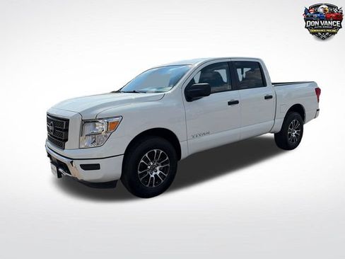 Used 2024 Nissan Titan SV AWD/4WD image 1