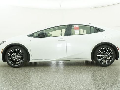 New 2026 Toyota Prius XLE image 19