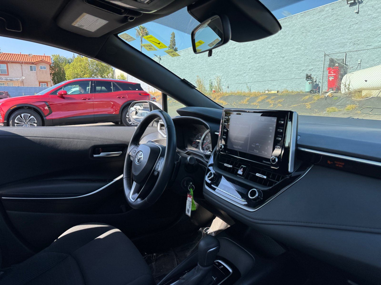 Used 2021 Toyota Corolla SE w/ Carpet Mat Package (TMS) FWD image 22