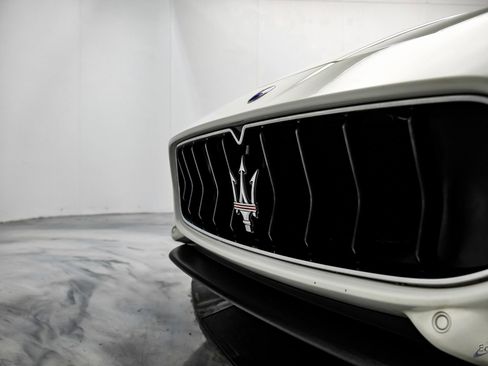 Used 2018 Maserati GranTurismo Sport image 37