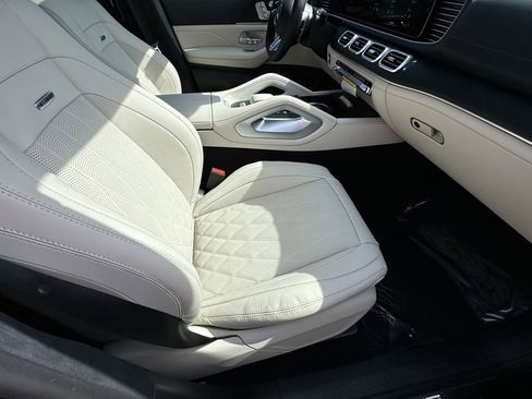 New 2026 Mercedes-Benz GLE 53 AMG 4MATIC image 16