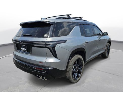 Used 2026 Chevrolet Traverse RS AWD/4WD image 6