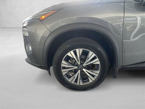 Used 2023 Nissan Rogue SV image 8