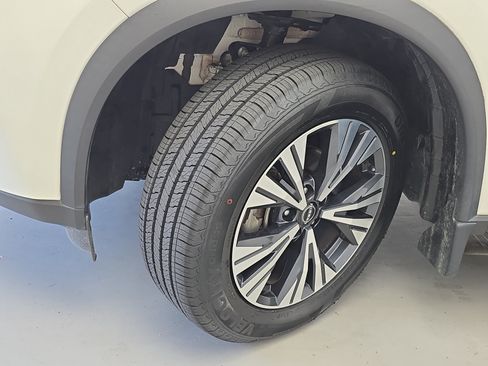 Certified 2023 Nissan Rogue SV AWD/4WD image 30