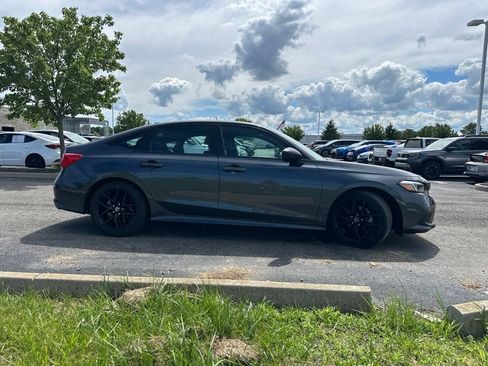 Used 2023 Honda Civic Sport image 10