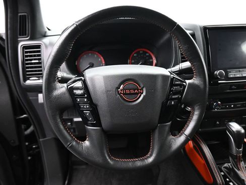 Used 2023 Nissan Frontier PRO-4X w/ Technology Package image 14
