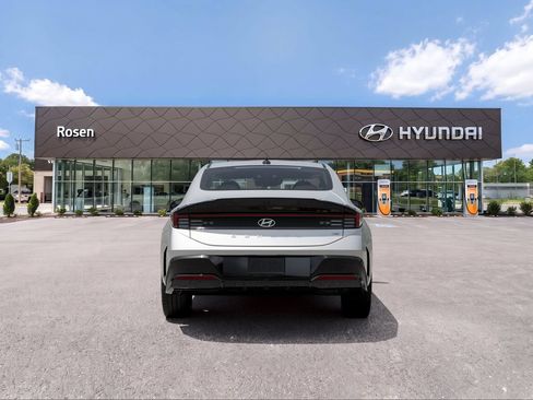 New 2026 Hyundai Sonata SEL AWD/4WD image 11