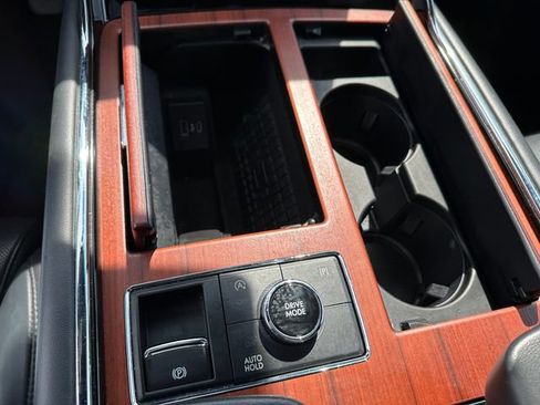 Used 2022 Lincoln Navigator Reserve AWD/4WD image 25