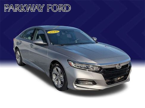 Used 2019 Honda Accord EX image 3