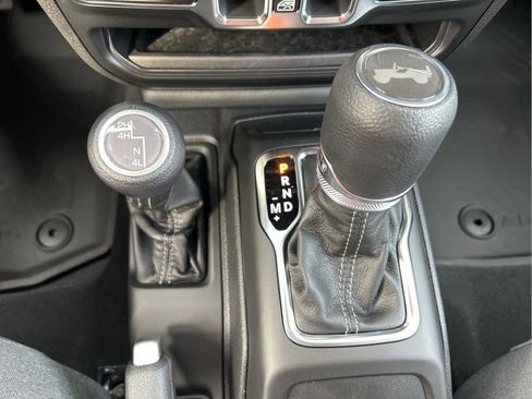 Certified 2026 Jeep Wrangler Unlimited Sport AWD/4WD image 18