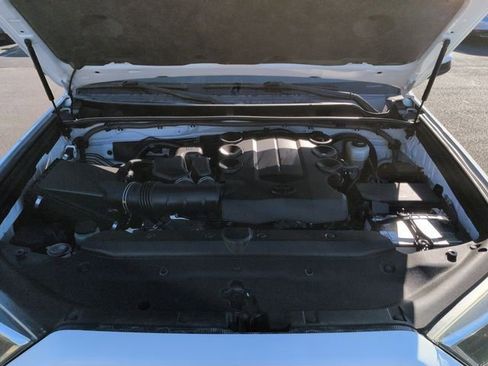Used 2020 Toyota 4Runner SR5 image 27