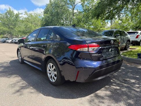 Used 2024 Toyota Corolla LE image 4