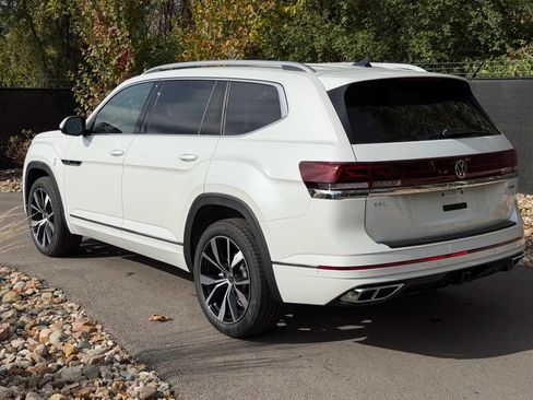 New 2026 Volkswagen Atlas SEL Premium R-Line AWD/4WD image 3
