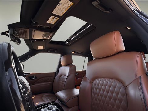 Used 2022 INFINITI QX80 Sensory w/ All-Season Package image 25