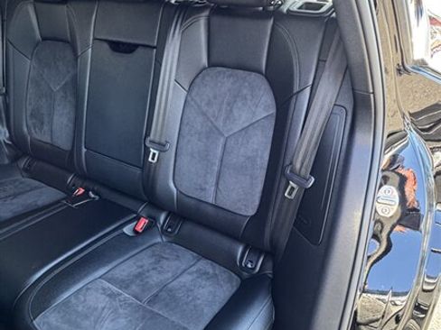 Used 2021 Porsche Macan image 44