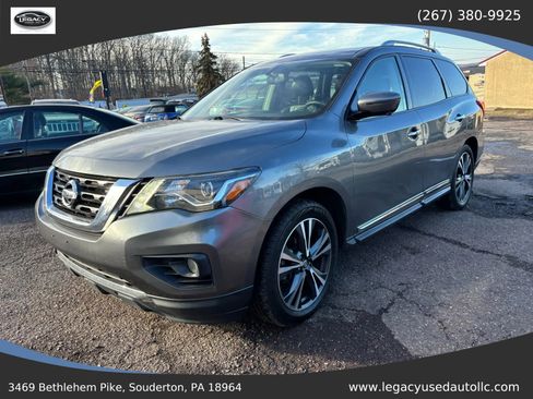 Used 2020 Nissan Pathfinder Platinum image 3