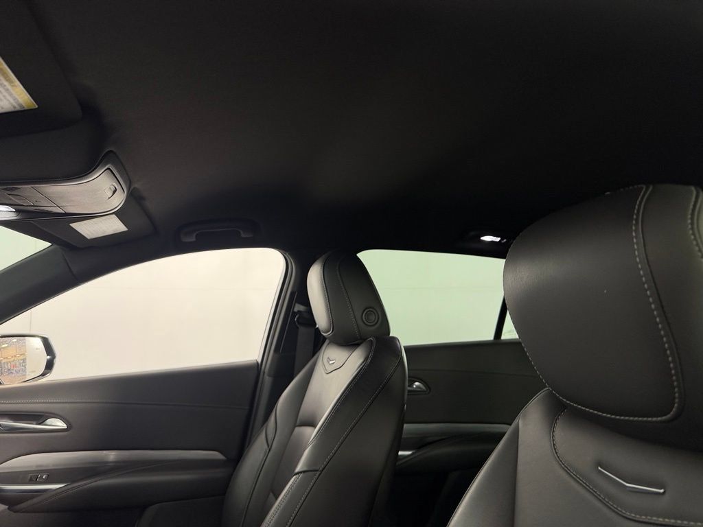 Used 2024 Cadillac XT4 Premium Luxury AWD/4WD image 23