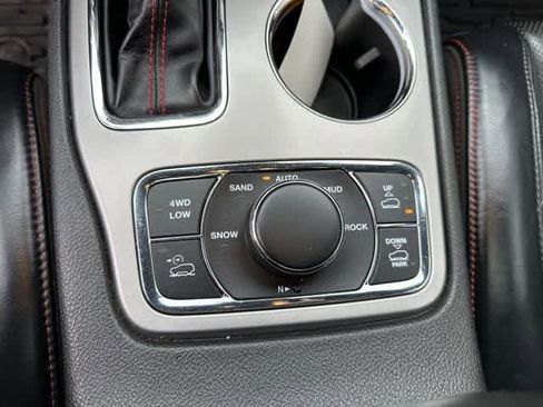 Used 2021 Jeep Grand Cherokee Trailhawk w/ Trailhawk Luxury Group image 8