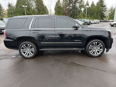 Used 2019 GMC Yukon Denali w/ Denali Ultimate Package AWD/4WD image 2