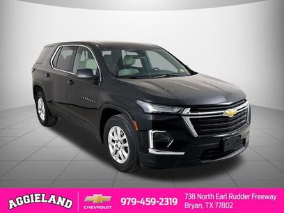 Used 2022 Chevrolet Traverse LS