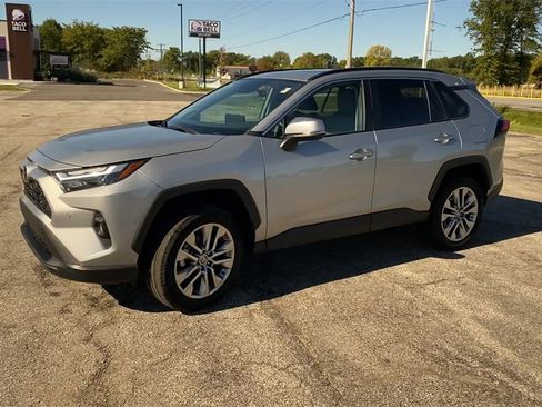 Used 2024 Toyota RAV4 XLE Premium w/ Weather Package image 4