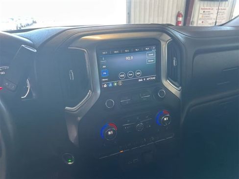 Used 2019 Chevrolet Silverado 1500 LT w/ Texas Edition image 10