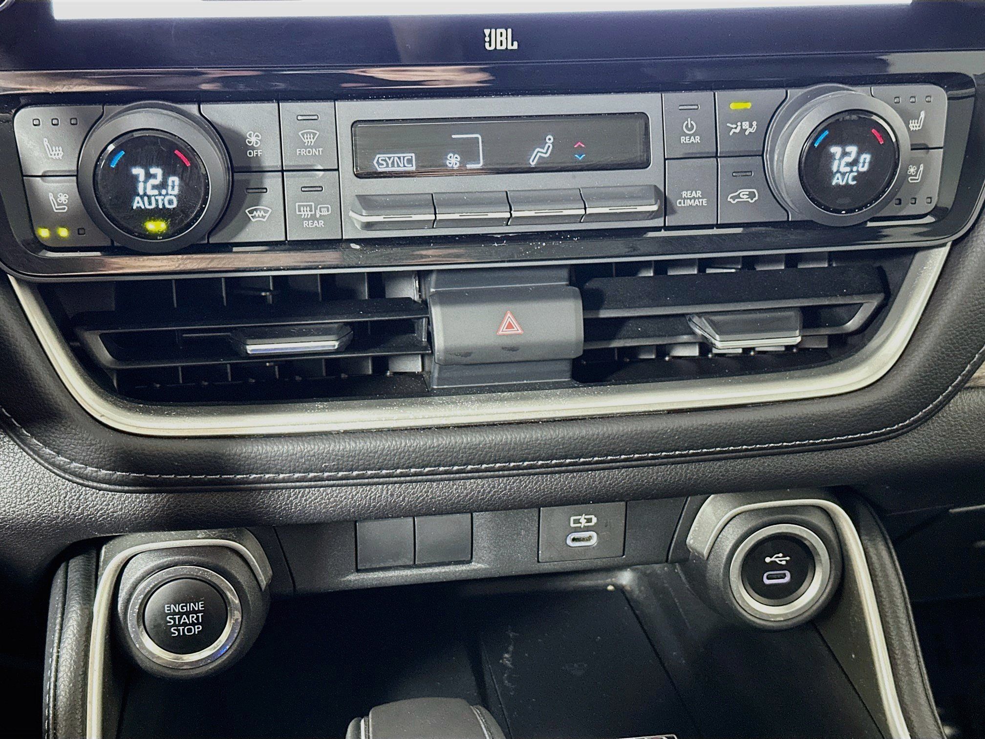 Used 2025 Toyota Grand Highlander AWD image 15