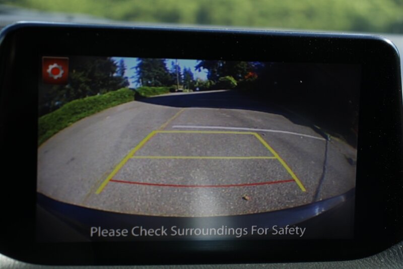 Used 2017 MAZDA MAZDA3 Touring FWD image 9