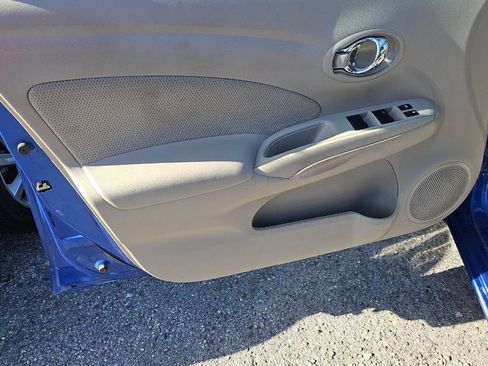 Used 2016 Nissan Versa SV FWD image 9
