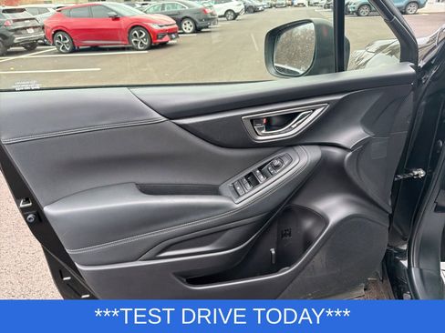 Used 2023 Subaru Forester Premium image 10