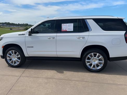 Used 2023 Chevrolet Tahoe High Country AWD/4WD image 6