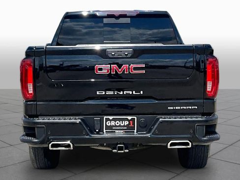 Used 2022 GMC Sierra 1500 Denali RWD image 5