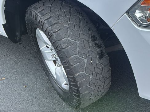 Used 2018 RAM 1500 Express image 11