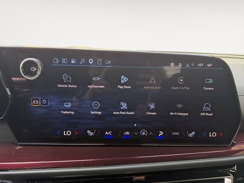 Used 2026 Chevrolet Traverse Z71 w/ Enhanced Driving Package AWD/4WD image 15