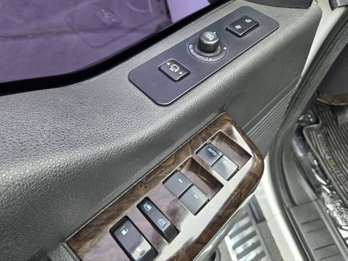 Used 2014 Ford F450 Platinum image 26