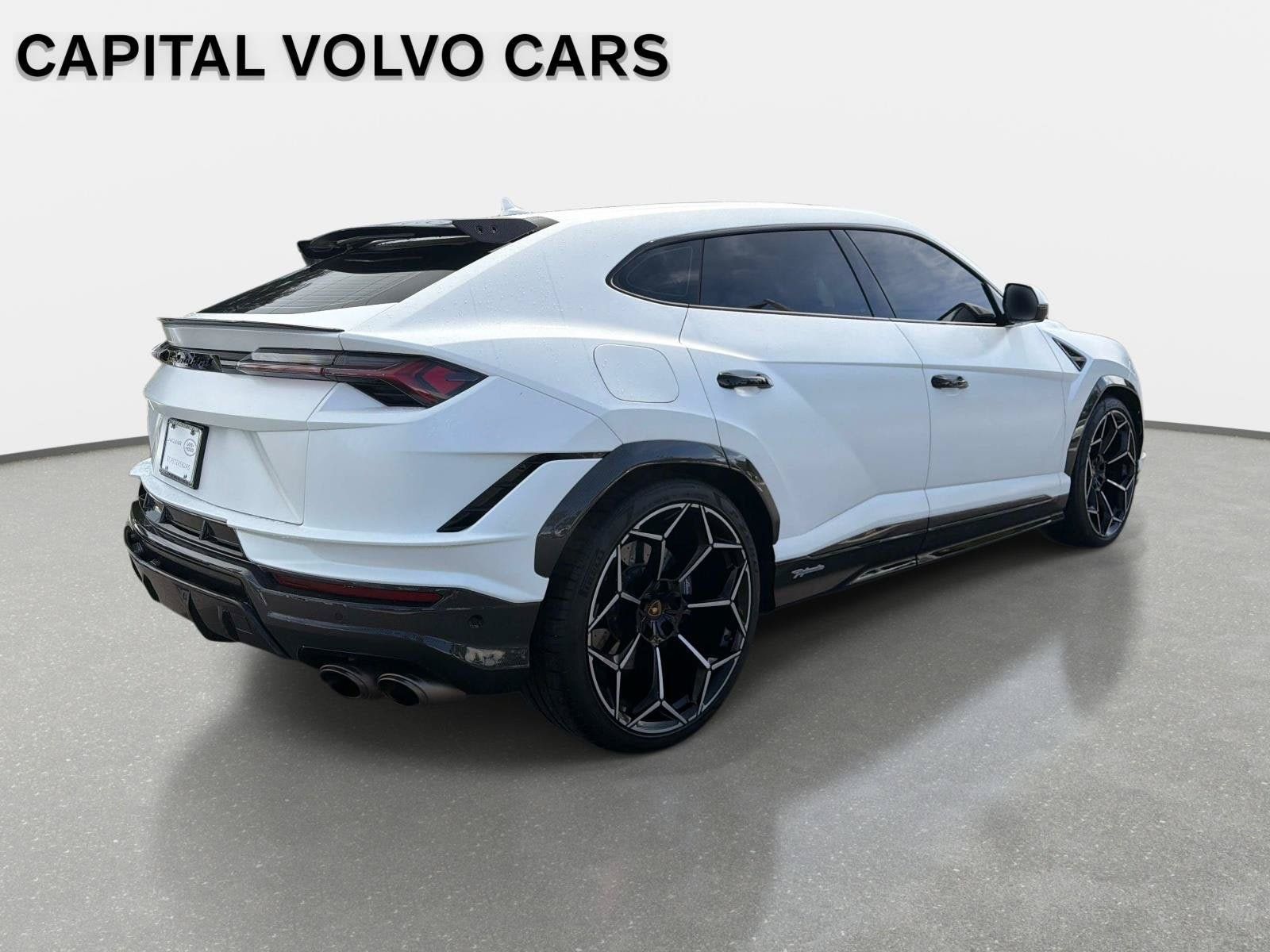 Used 2024 Lamborghini Urus Performante AWD/4WD image 5