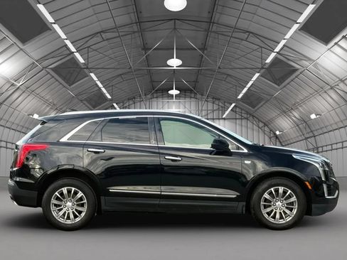 Used 2017 Cadillac XT5 Luxury AWD/4WD image 8
