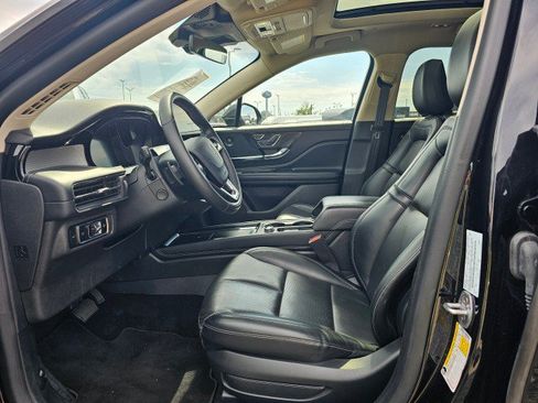 Used 2024 Lincoln Corsair AWD w/ Equipment Group 102A image 26