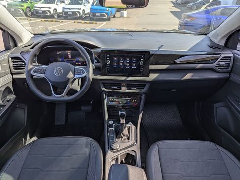 New 2026 Volkswagen Taos SE image 23