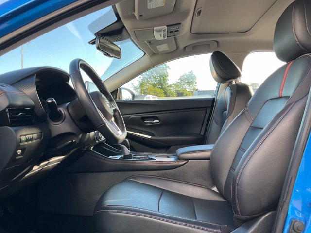 Used 2021 Nissan Sentra SR w/ SR Premium Package FWD image 2