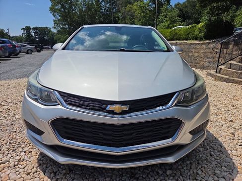 Used 2018 Chevrolet Cruze LS FWD image 8