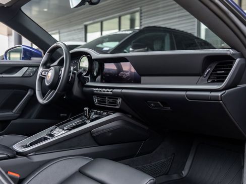 Certified 2024 Porsche 911 Carrera image 38