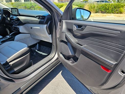 Used 2023 Ford Escape Active AWD/4WD image 29