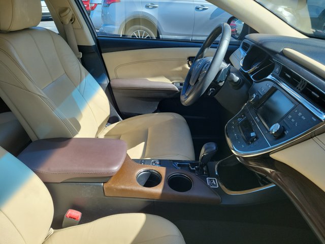 Used 2014 Toyota Avalon Limited FWD image 3
