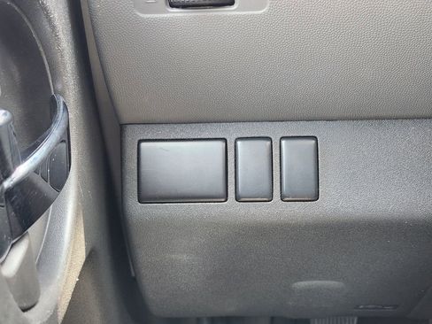 Used 2010 Nissan Xterra X AWD/4WD image 21