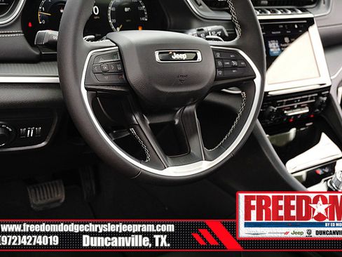 New 2026 Jeep Grand Cherokee Laredo X image 24